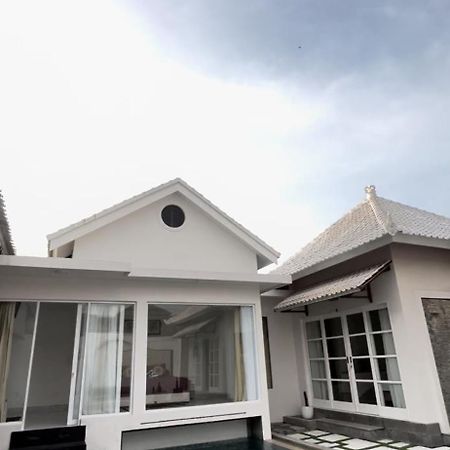 Villa Gong Umara Canggu Luaran gambar